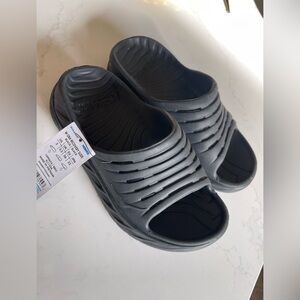 NWT Hoka One Ora Recovery Slides Size 5 Black Rubber Cushioned Slide Sandal